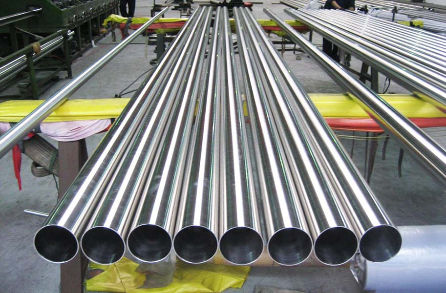 Advantages of Seamless Steel Pipes for Critical Applications